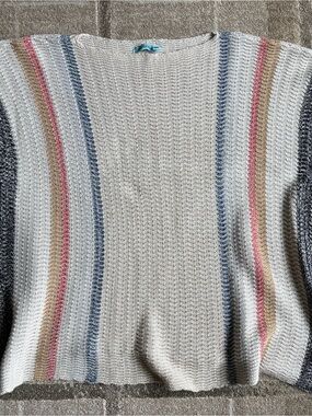 Goddis Women’s Light Cream Striped Knit poncho Sweater size XS/S Boho Summer